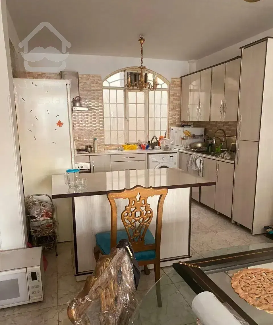 ۱۲۰ متر دوخ  خ ۱۲تهران ویلا پارکینگ دار/ تک واحدی