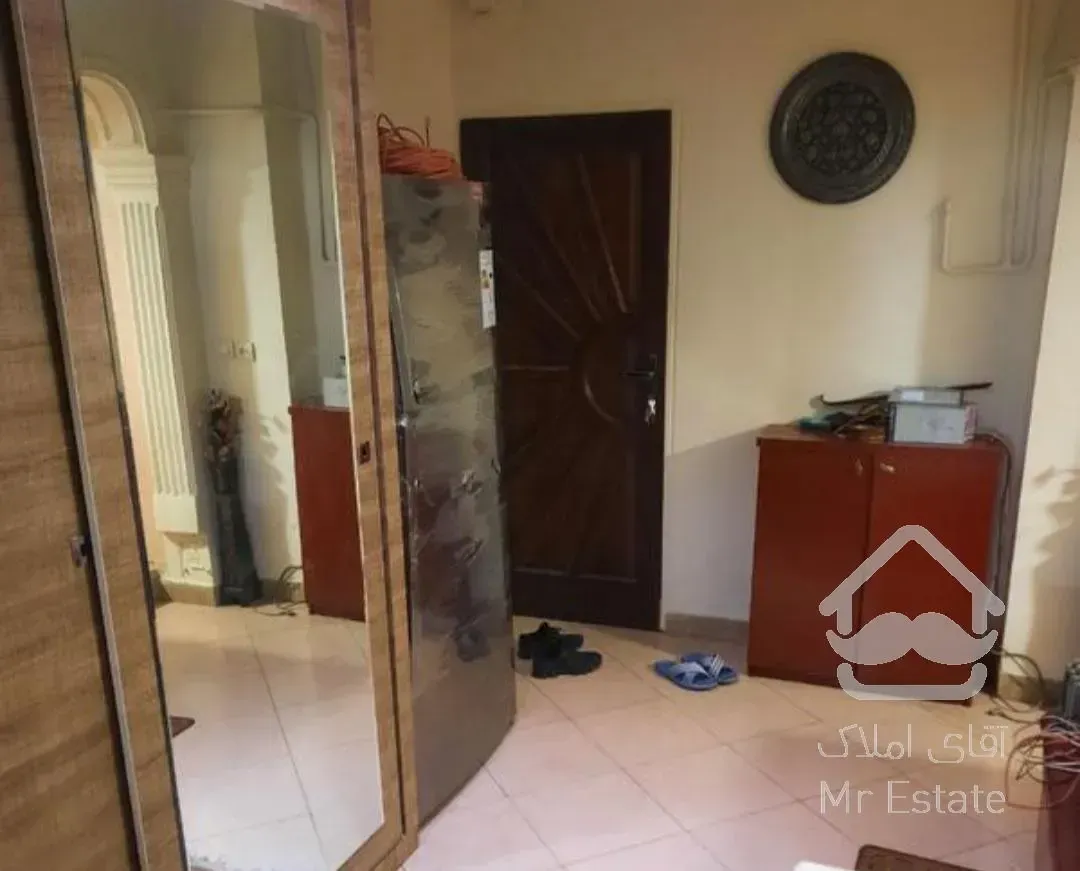 ۹۰ متری زیرهمکف بازسازی شده حیاط دار