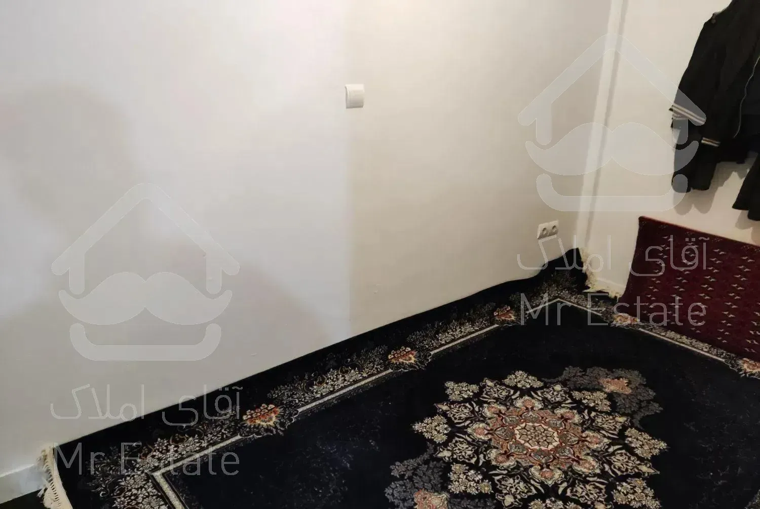 ۴۲ متری تک واحدی با پارکینگ اصلی//پیروزی،محصل