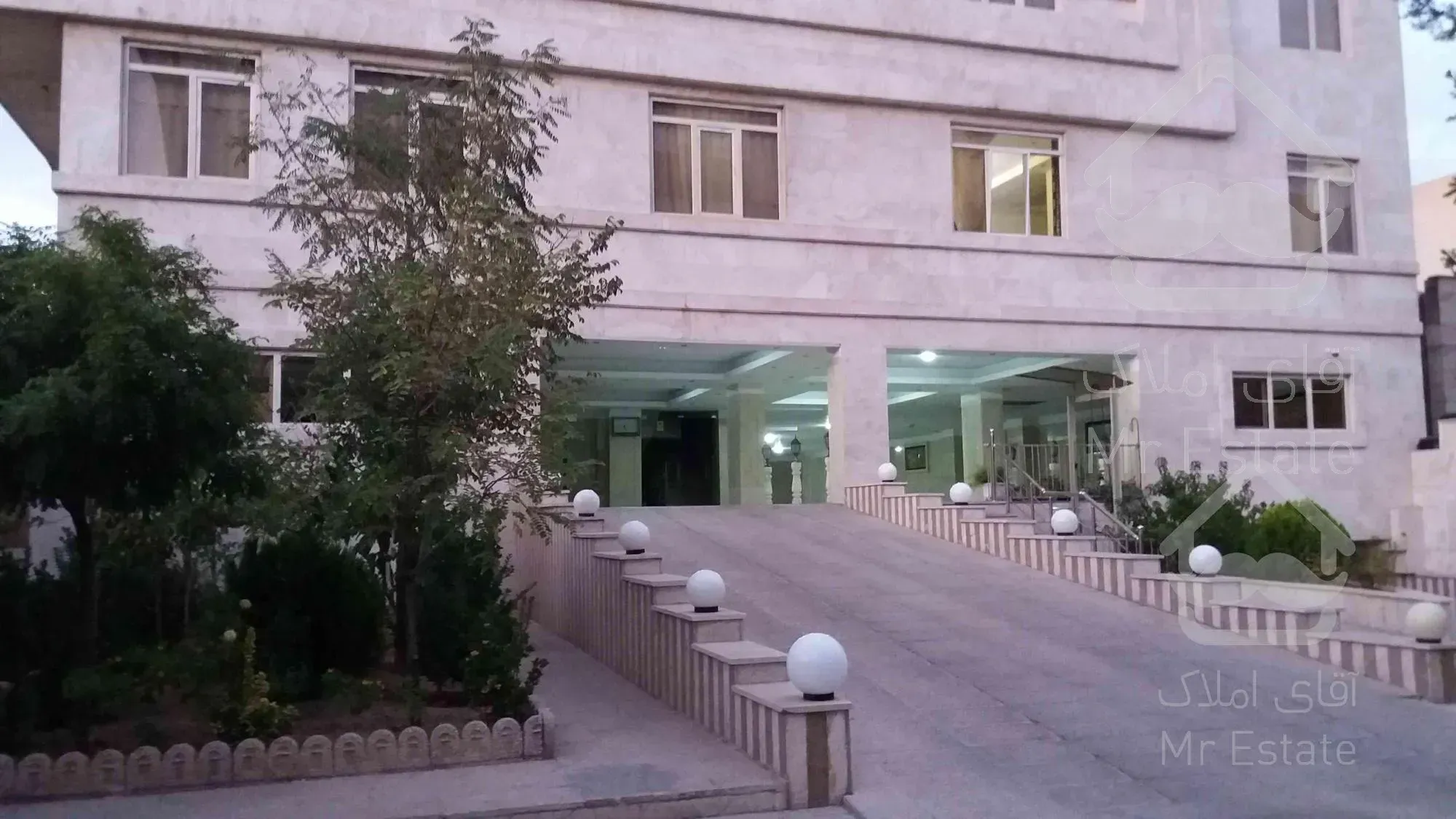 خرید آپارتمان۸۱متری دوخواب کلیدنخورده فردوس شرق