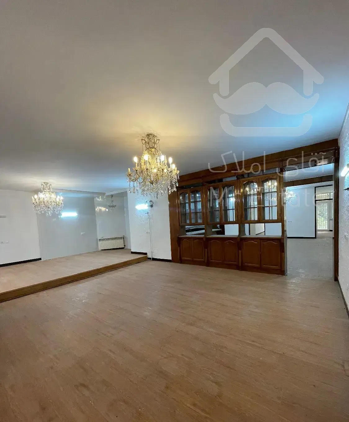 ویلایی ۲۴۰ متر بنا / ۱۰۰ متر حیاط / بلوار خزر