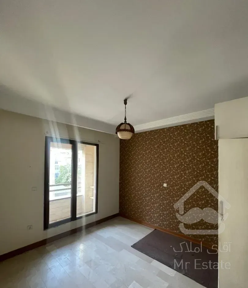 ۹۰ متر دو خوابه فول سالن پرده خور غربی