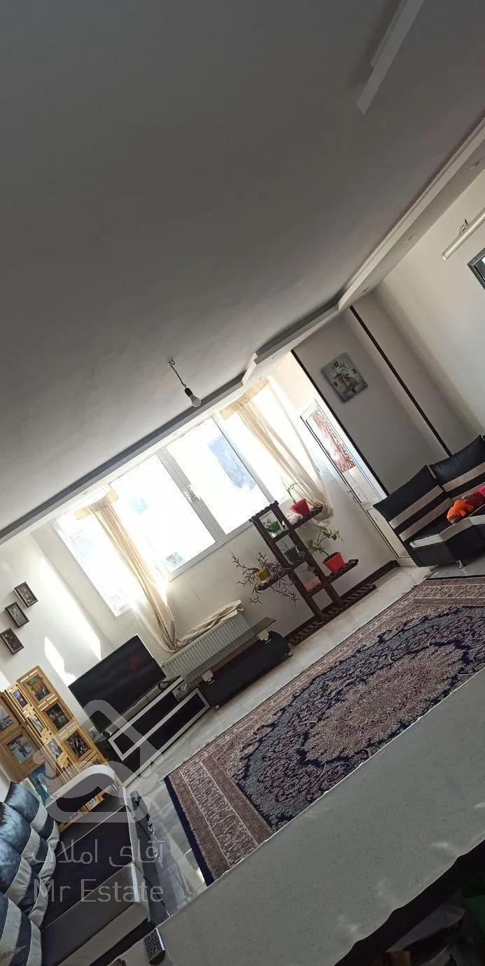 آپارتمان / 90 متری / دو خوابه