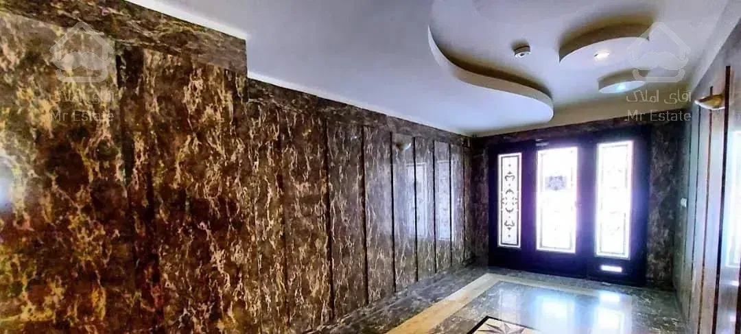 ۱۴۶ متر، غرق نور،  فاز ۱ مهرشهر