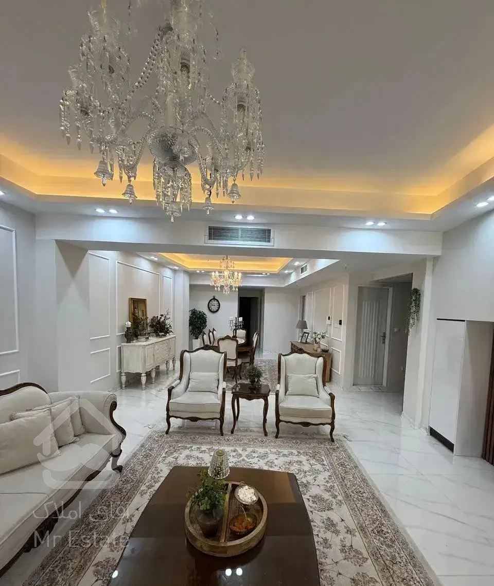 آپارتمان۱۵۰متری/۳خواب/سازنده خ ایران/بیگلو تهرانی