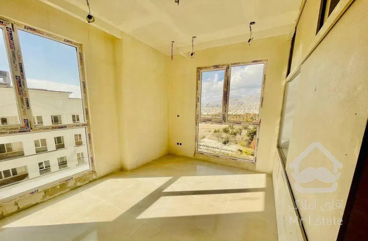 117متر2خواب/ویو کل طهران در برج رونیکاپالاس