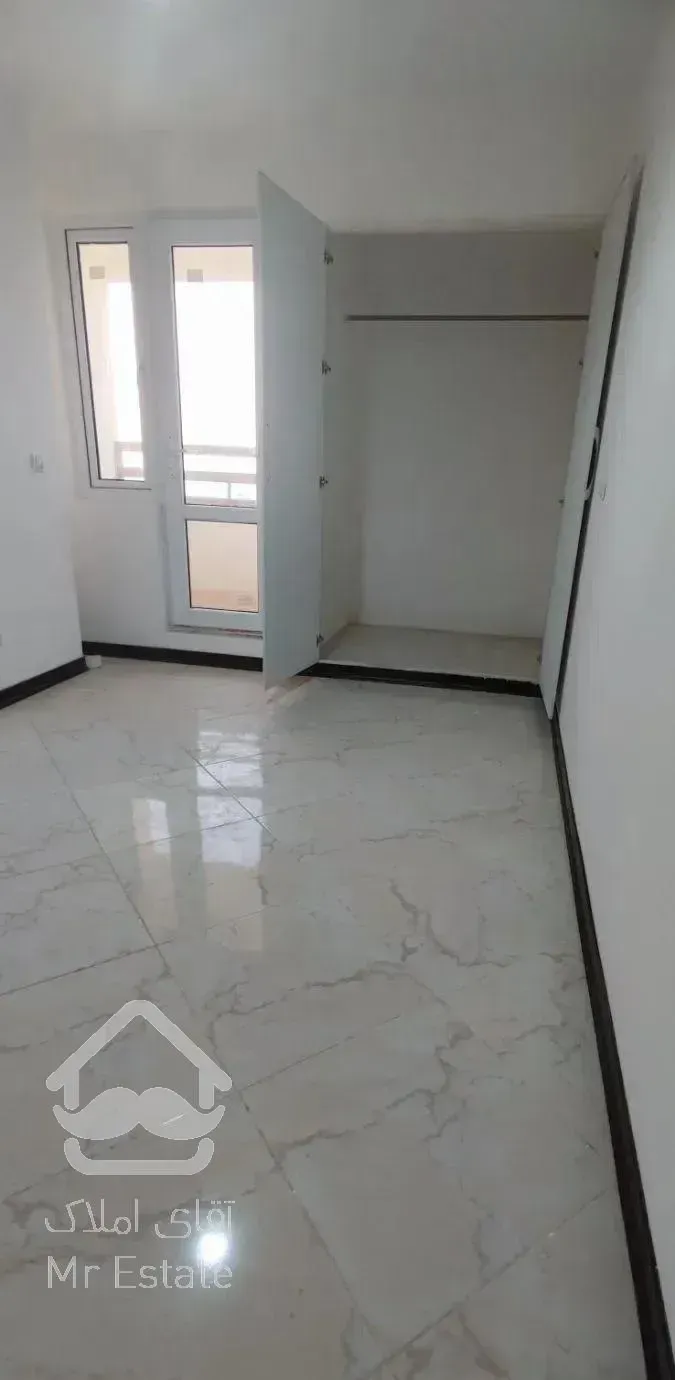 118متر دو خوابه/برج مروارید/18ماه/ویو دار