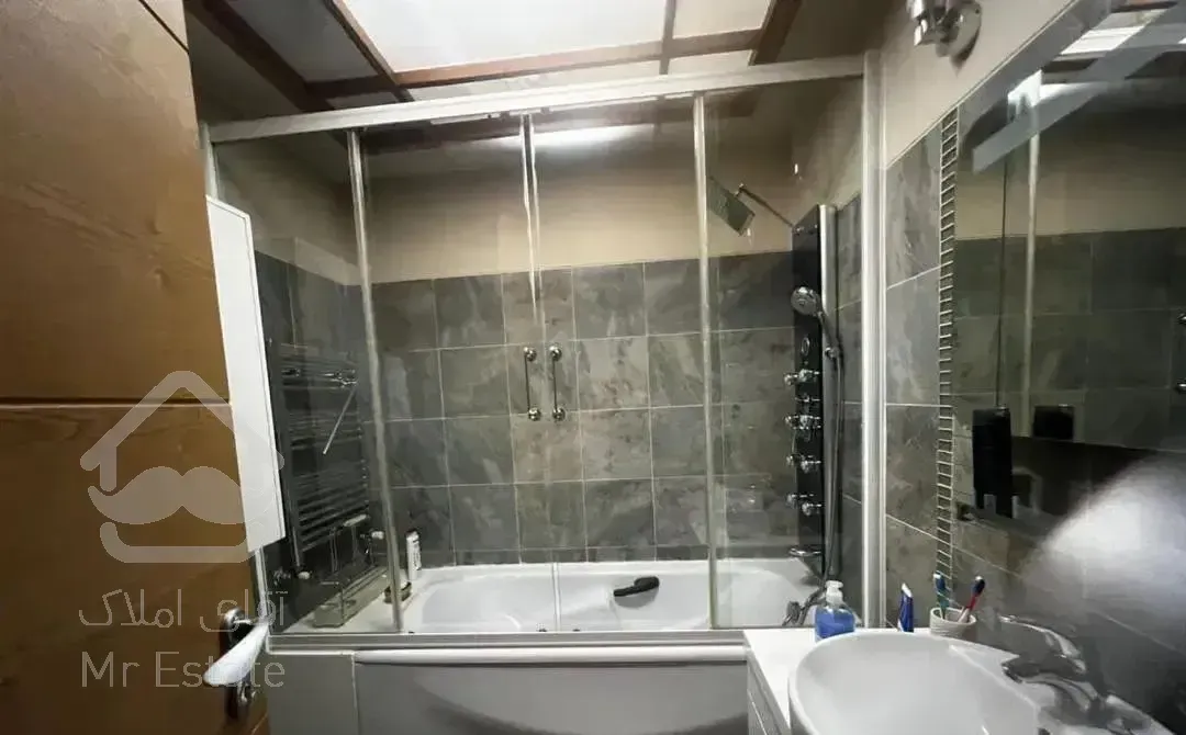 ۱۶۰متر/نوساز/لوکیشن بینظیر