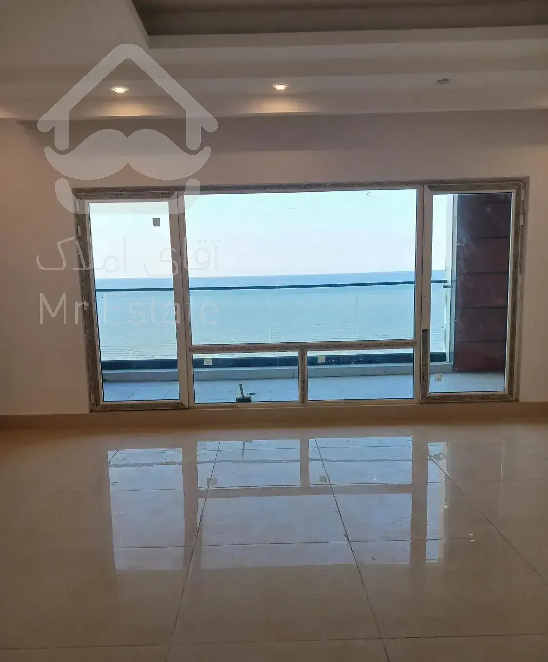 140متری نوساز سند داربا تراس و چشم انداز زیبا دریا