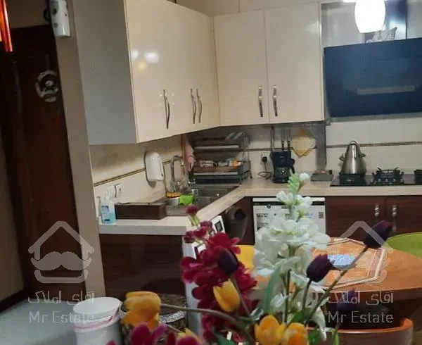 ۹۵ متر   دو خوابه  سالن پرده خور     بلوار اباذر