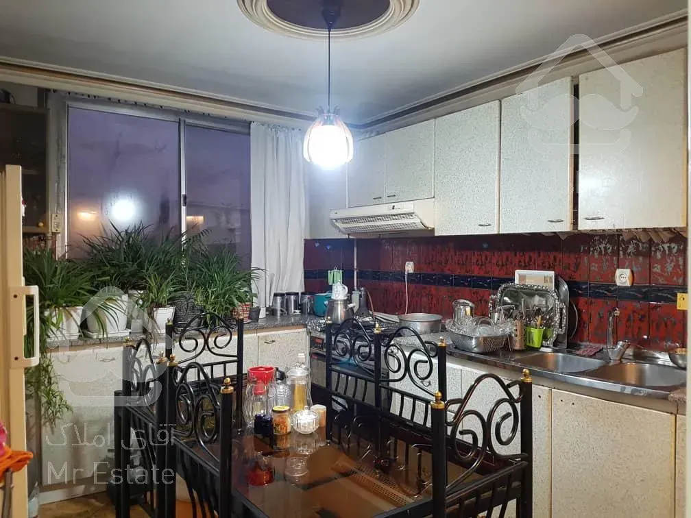 هفت تیر همکف با حیاط اختصاصی