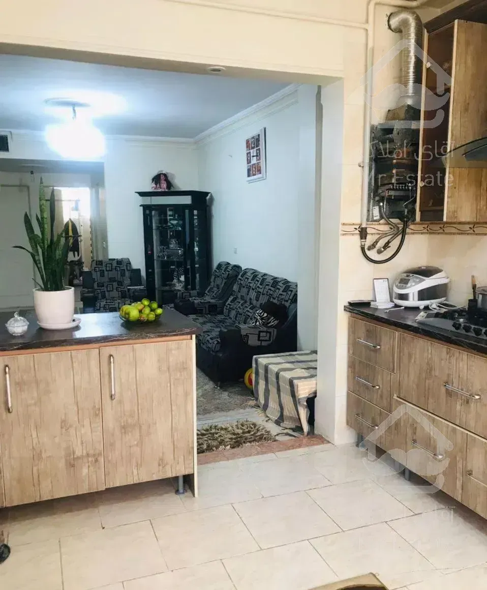 آپارتمان ۶۸ متری دو خواب پارکینگ اختصاصی