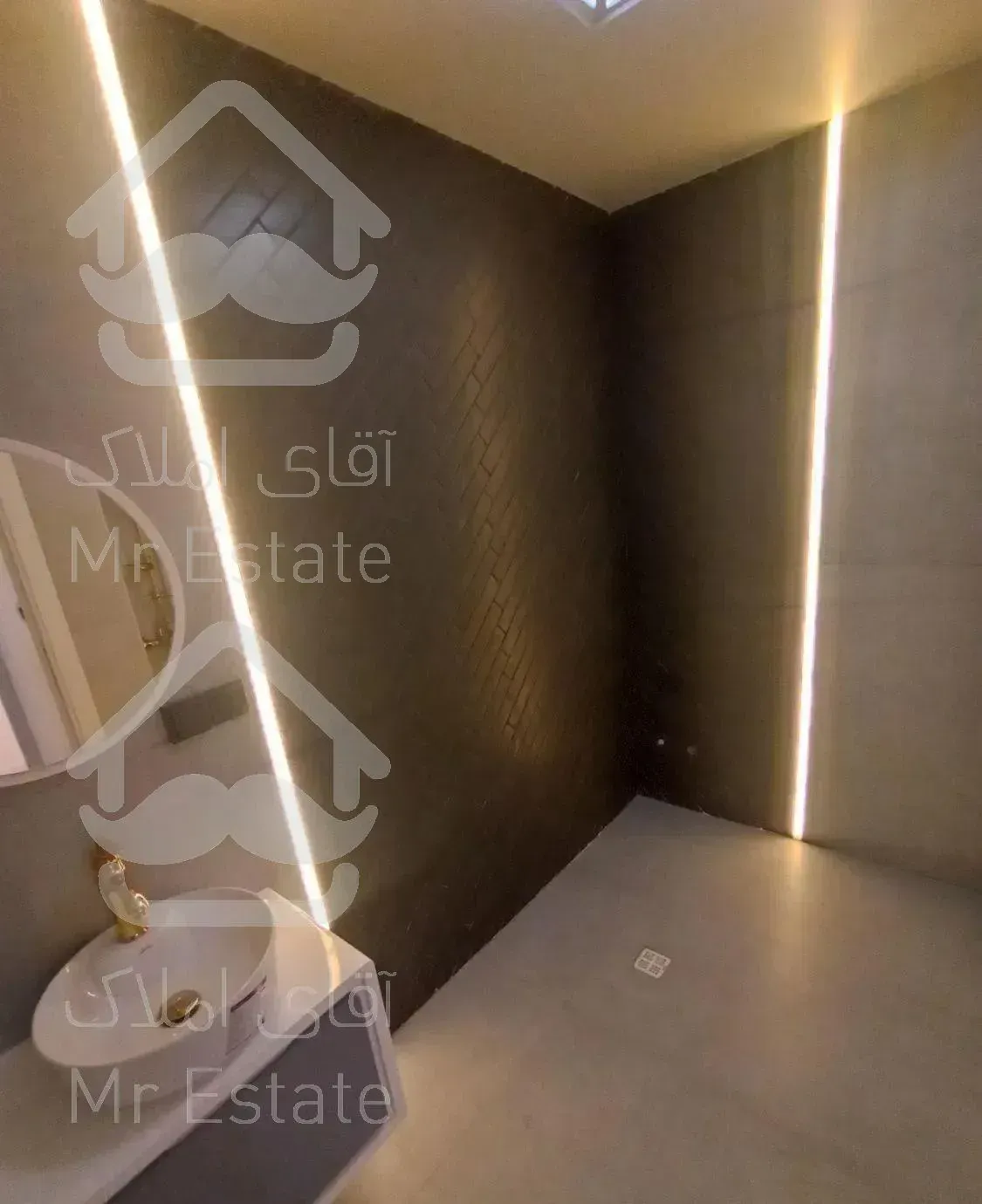 175 متر شخصی ساز دریاچه خلیج‌فارس