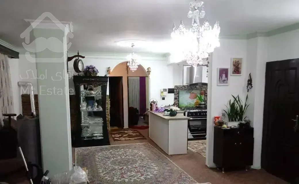 ۹۶ متر دوخواب  نورگیری عالی نزدیک ۱۷ شهریور