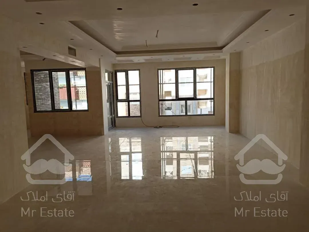 آپارتمان در چهار طبقه و چهار واحد