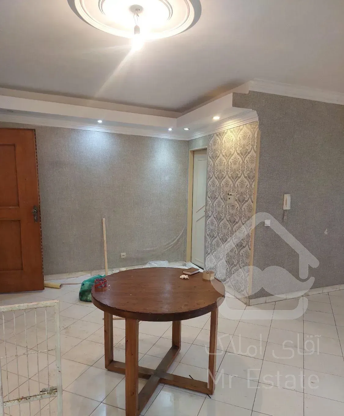 اپارتمان ۶۵ متری/ با پارکینگ وانباری / در ستارخان