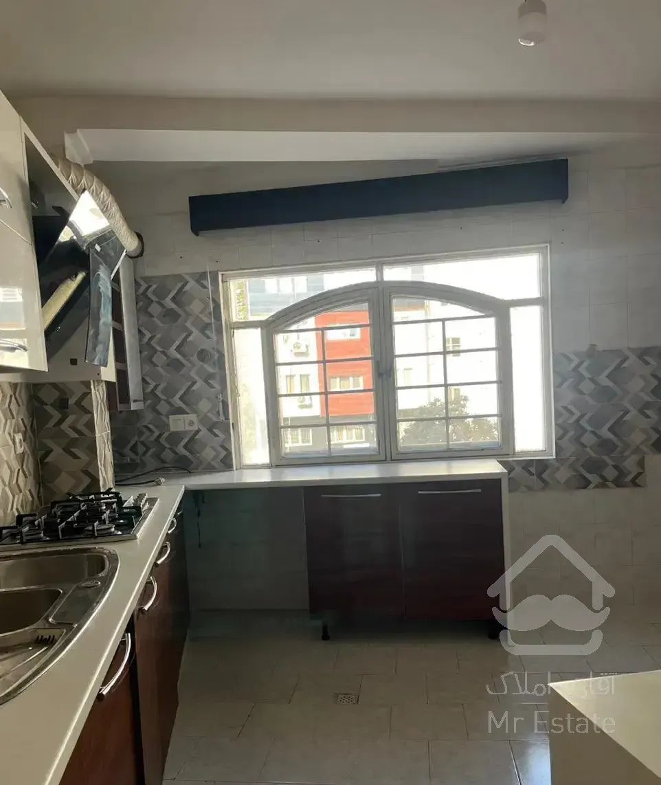 آپارتمان 95متری دوم نما میدان امام جام جم