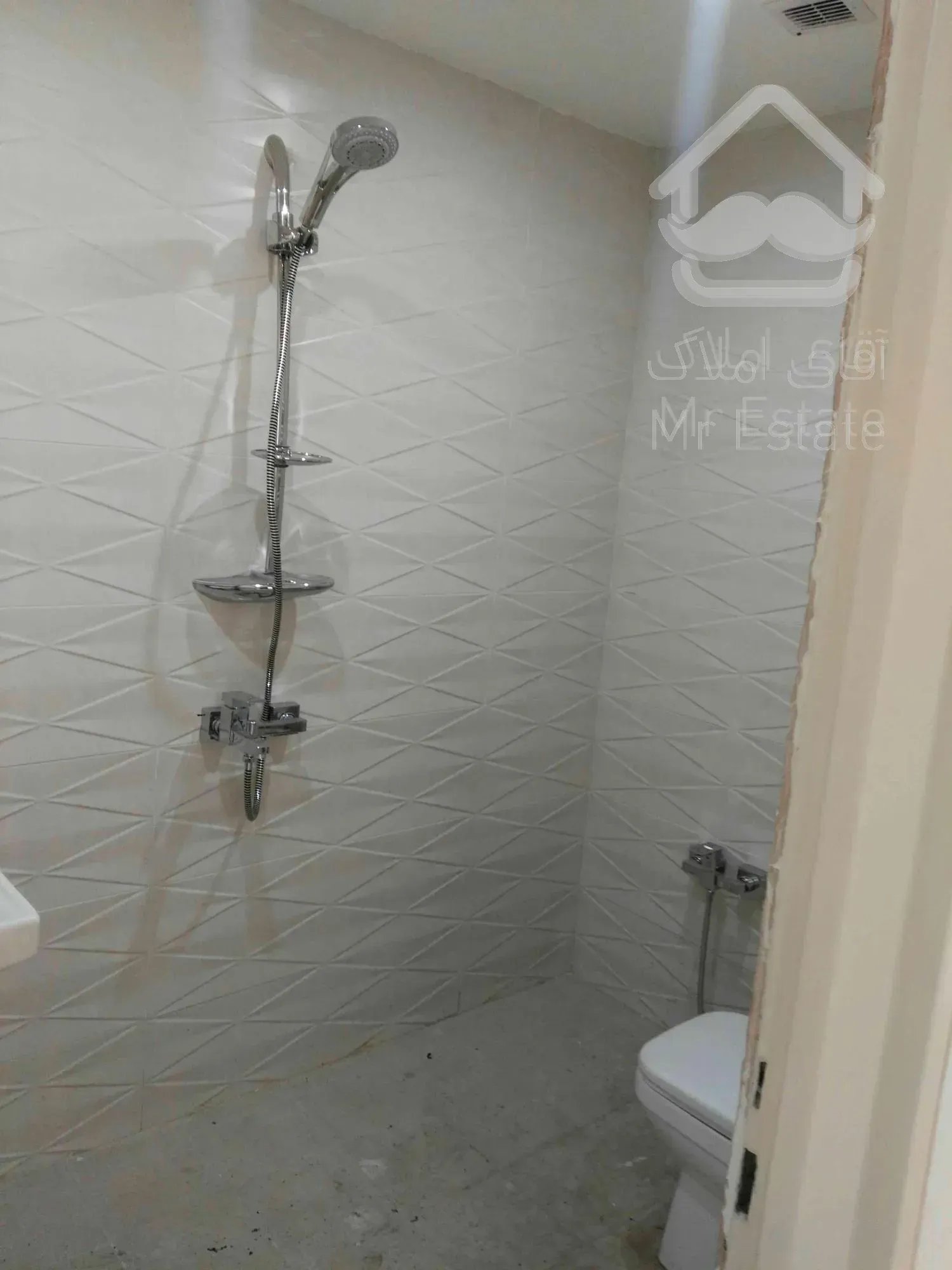 ۹۳ متر دو خواب فول امکانات دوساله فردوس شرق