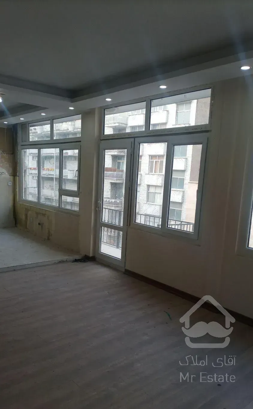 ۲۳۰ مترولیعصرمطهری ۳ خواب تکواحدی باآسانسور