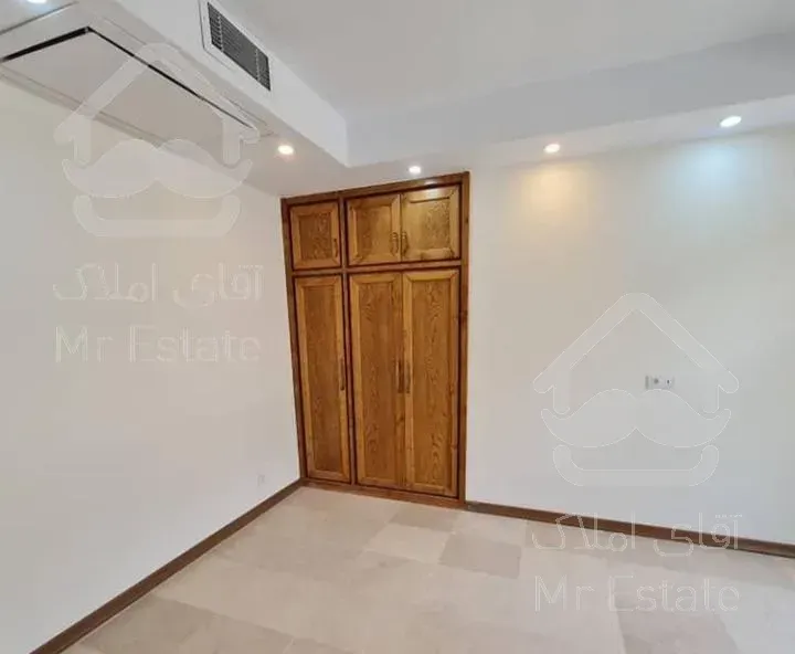 165 متر   دو پارکینگ باکس