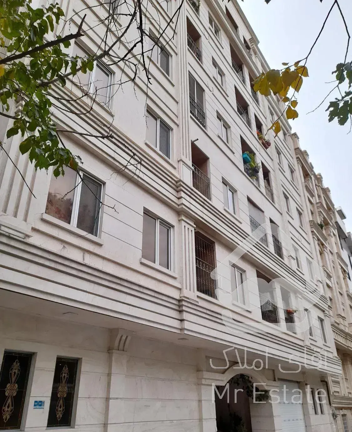 ۴۷ متر فول امکانات