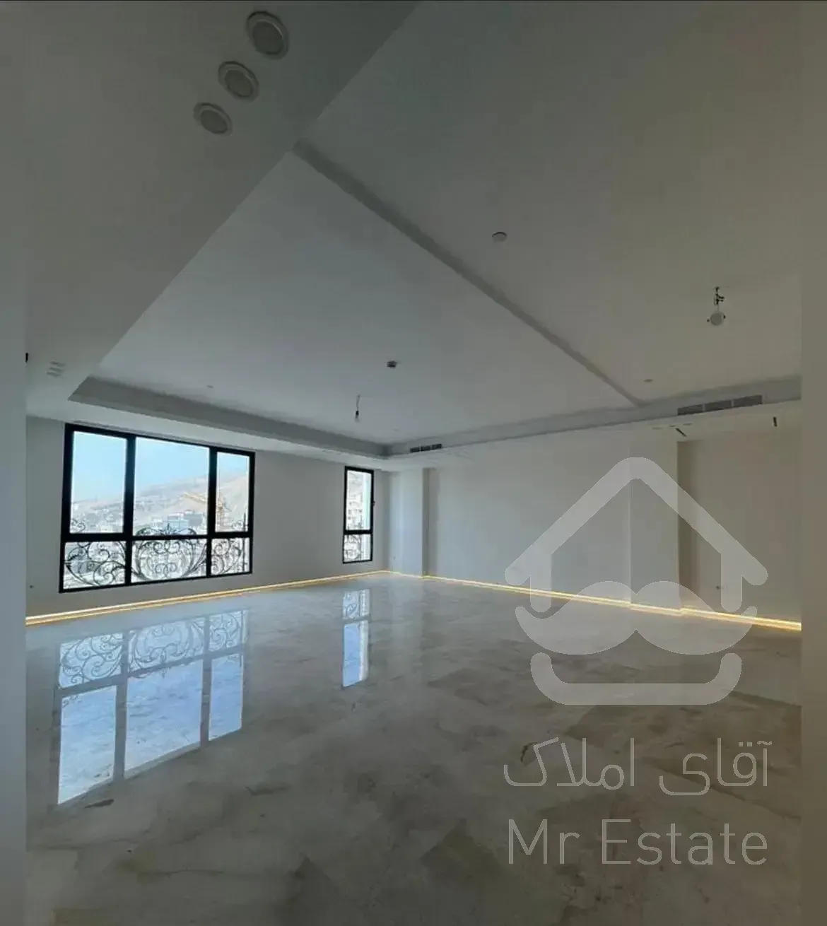 آپارتمان ۱۱۰متر دو خواب ظفر نوساز مدرن غرق نور