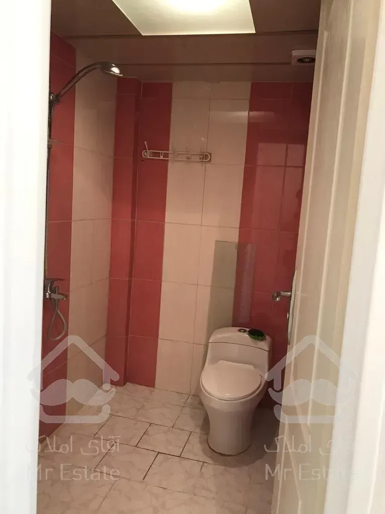 ۵۲متری بالای دامپزشکی قصرالدشت فقط پارکینگ نداره