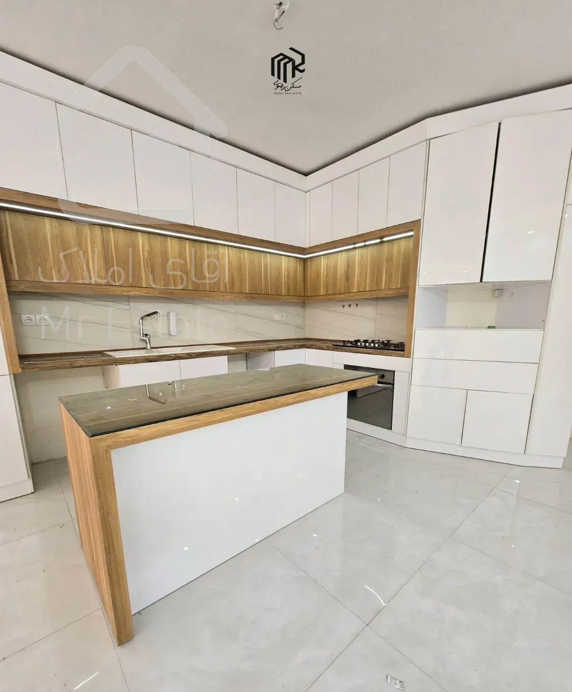 فروش آپارتمان ۱۳۵ متری ۳ خوابه در هاشمیه