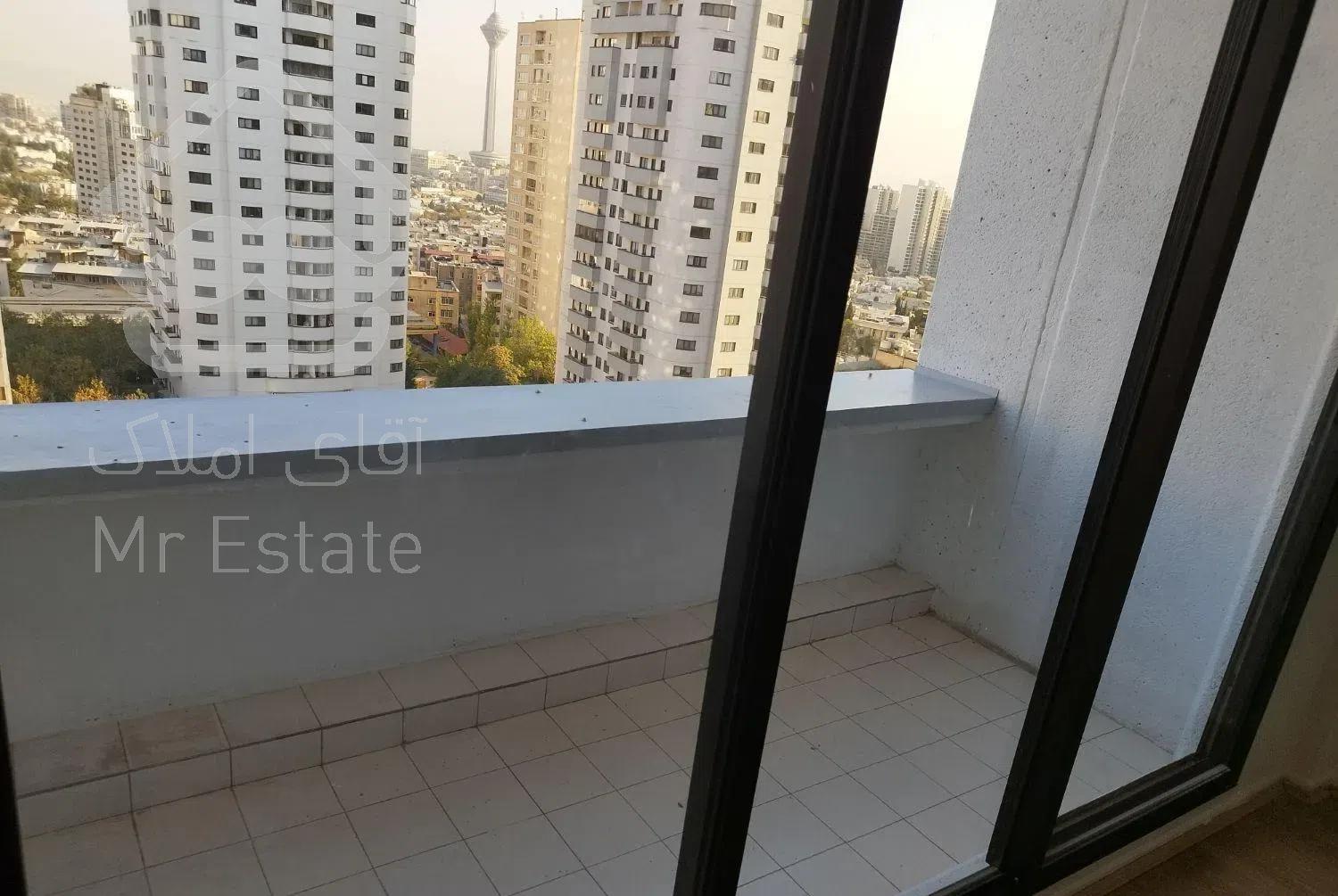 آپارتمان ۱۲۶متر  ۲خواب آتی ساز