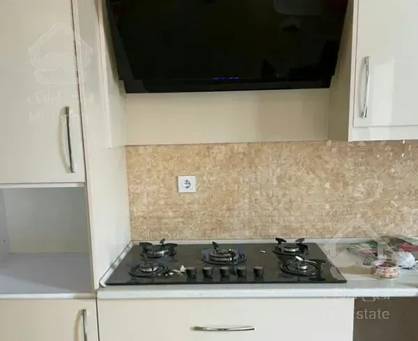 آپارتمان ۸۳ متری بر خیابان ۲۰ متری