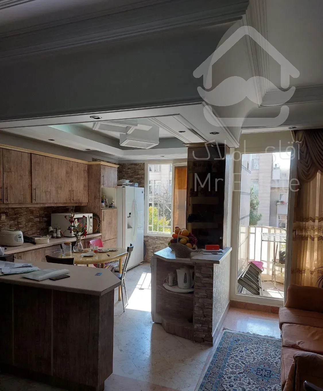 ۱۳۸ متری ۳ خوابه، رشید