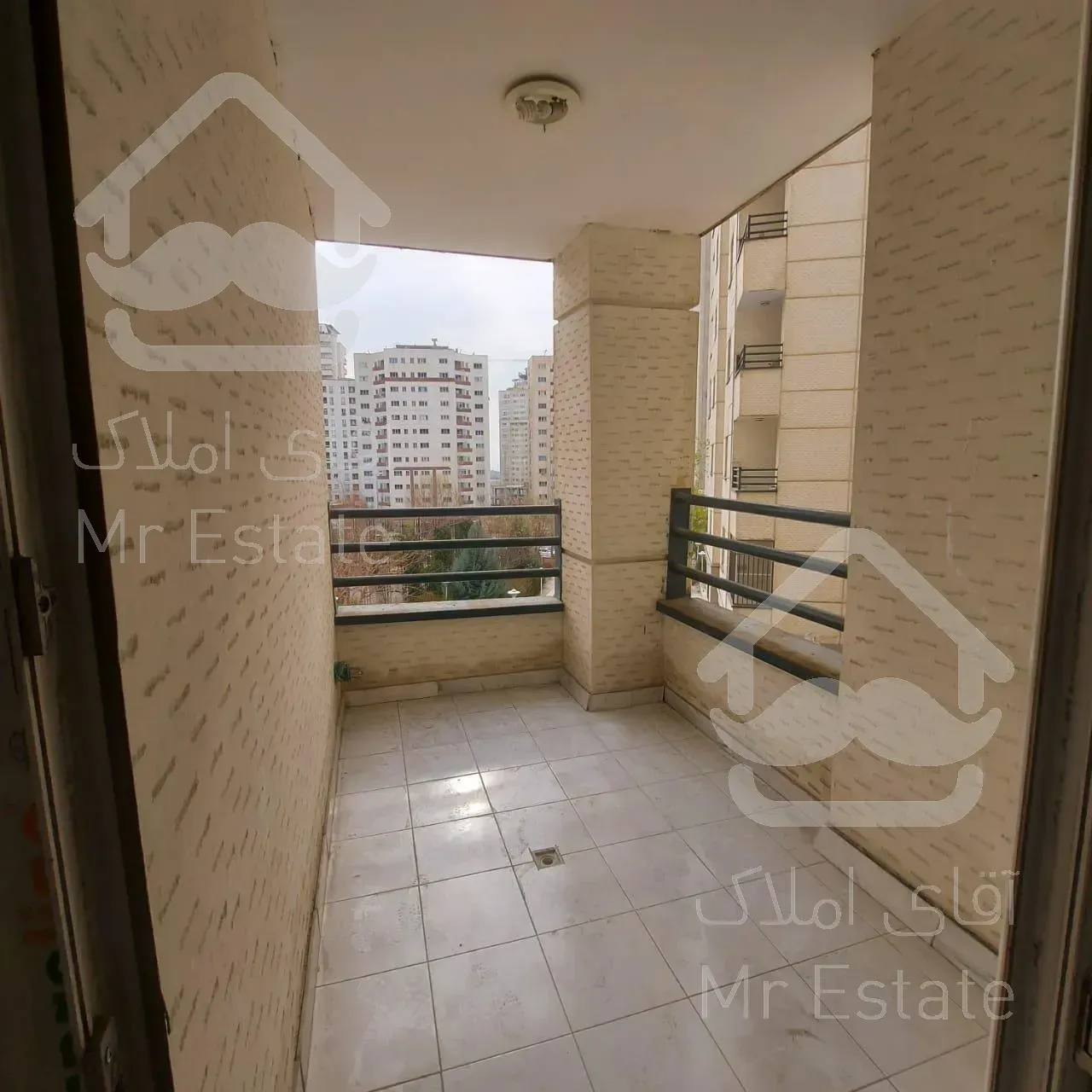 90متر/2 خواب/فول امکانات/دریاچه چیتگر