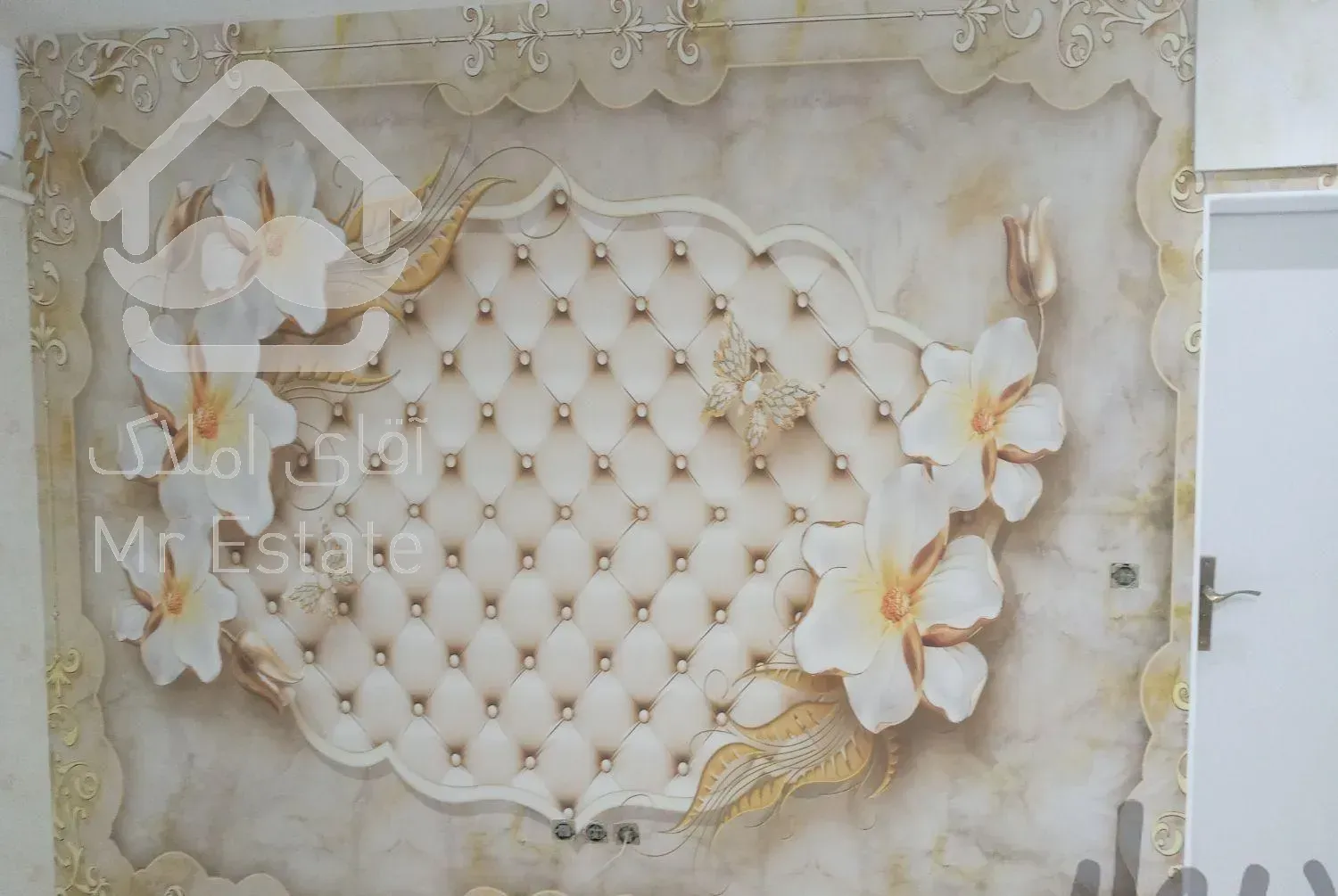 کاغذ دیواری و نقاشی