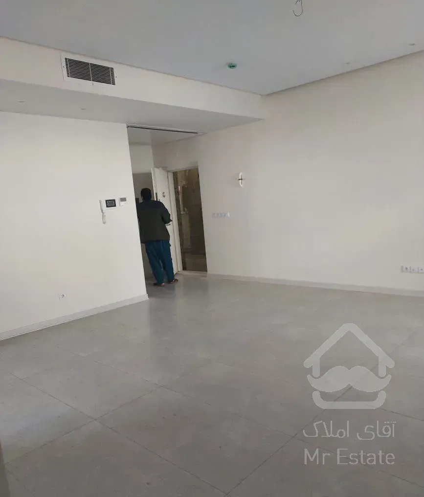 فروش آپارتمان ۹۵ متری ۲ خوابه در قلهک