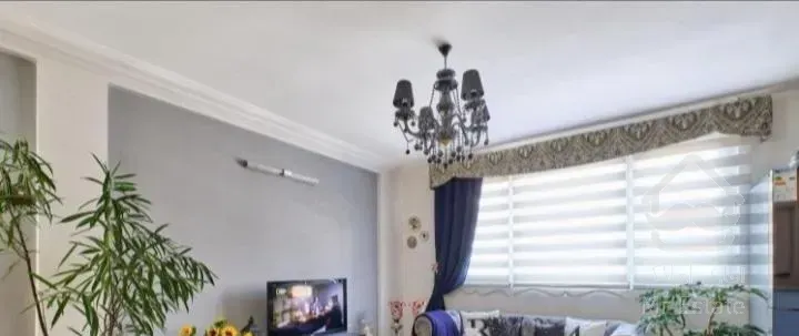 ۴۶متر/بازسازی/پارکینگ‌دار/گذر۱۲متر/فروش