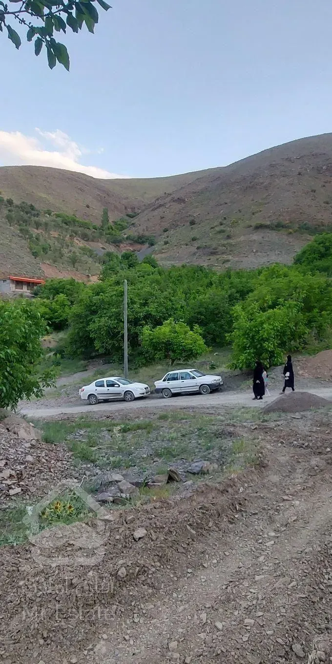 زشک۸۰۰متر زمین باغی بدون شیب بادرختان گردو(معاوضه)