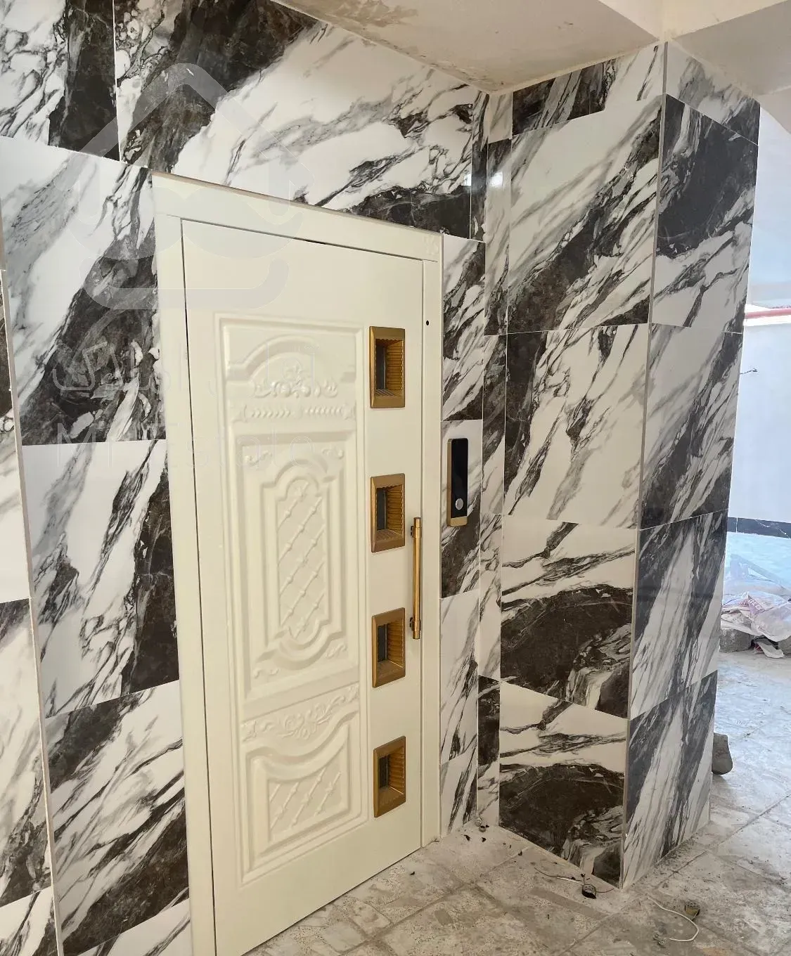 واحدهای ۷۰ و ۸۵ متری بالاتر از مسجد ابروان