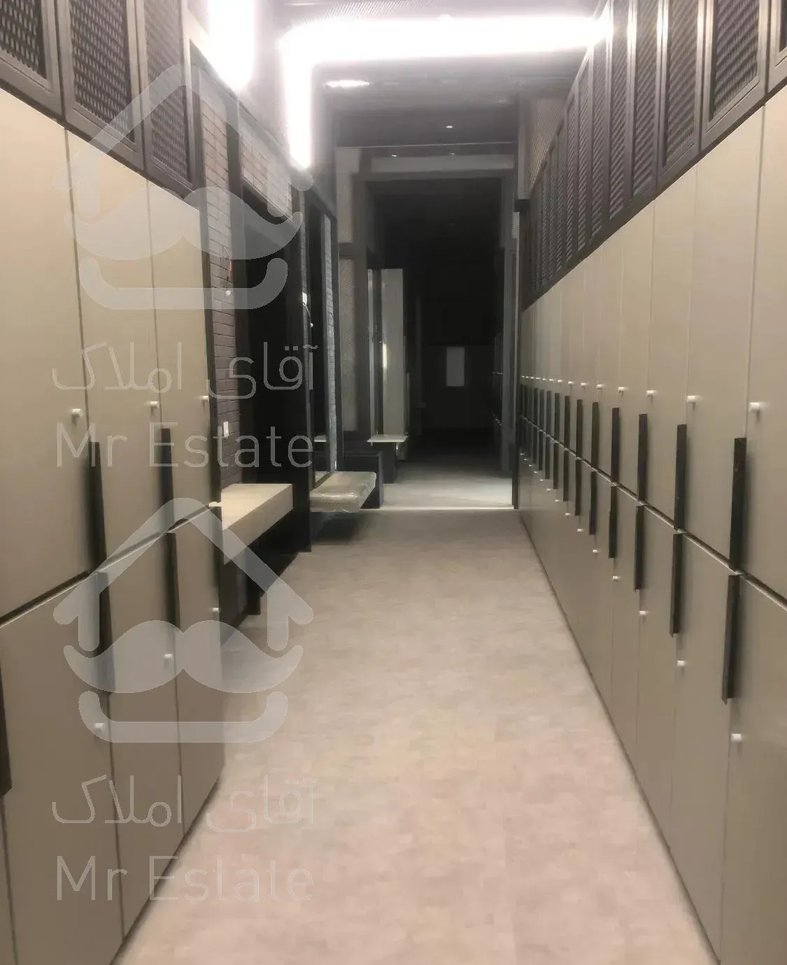 ۸۲۰ متر تجاری مناسب باشگاه ورزشی/ زعفرانیه