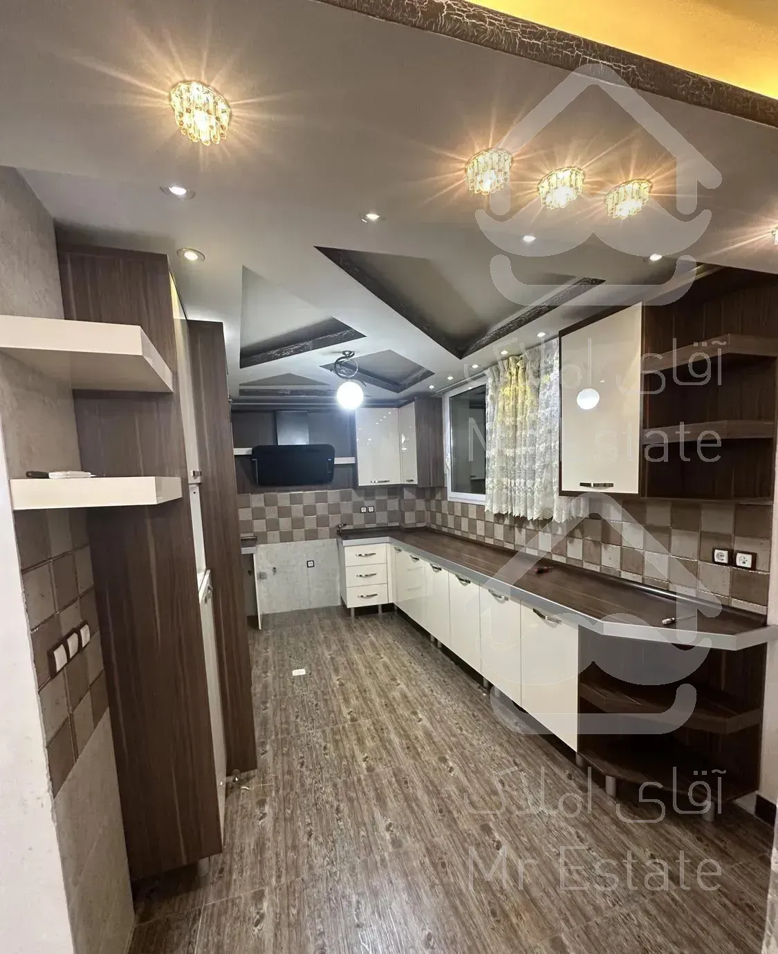 اپارتمان ۹۹ متری * جنوبی * تک واحدی