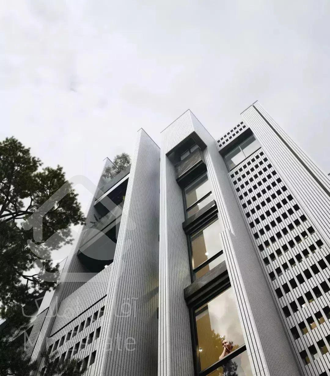 برج ماهور/۱۲۰متر/سه خواب/مستردار/با وام بلندمدت