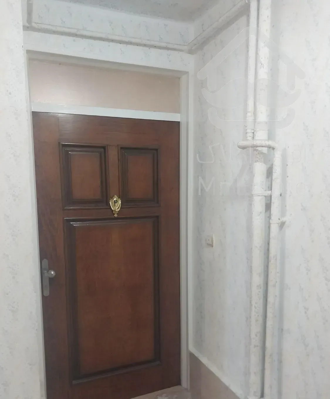 آپارتمان ۹۰ متری طبقه اول دو خوابه