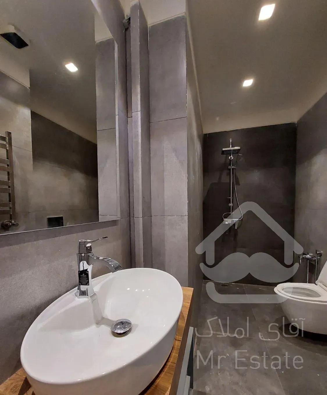 آپارتمان ۱۲۰ متر دو خواب کلید نخورده لوکس