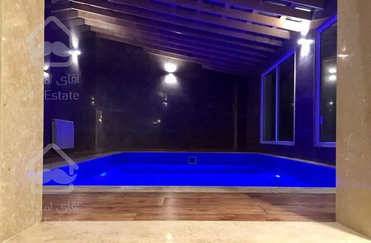 ویلای استخردار زیبا