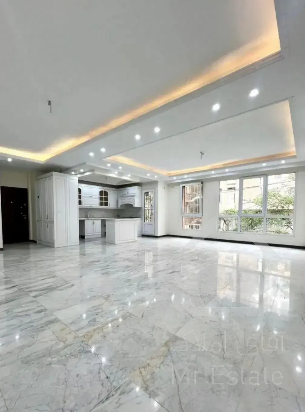 ۱۰۳متر/۸ساله/۱۰واحدی/غرق نور