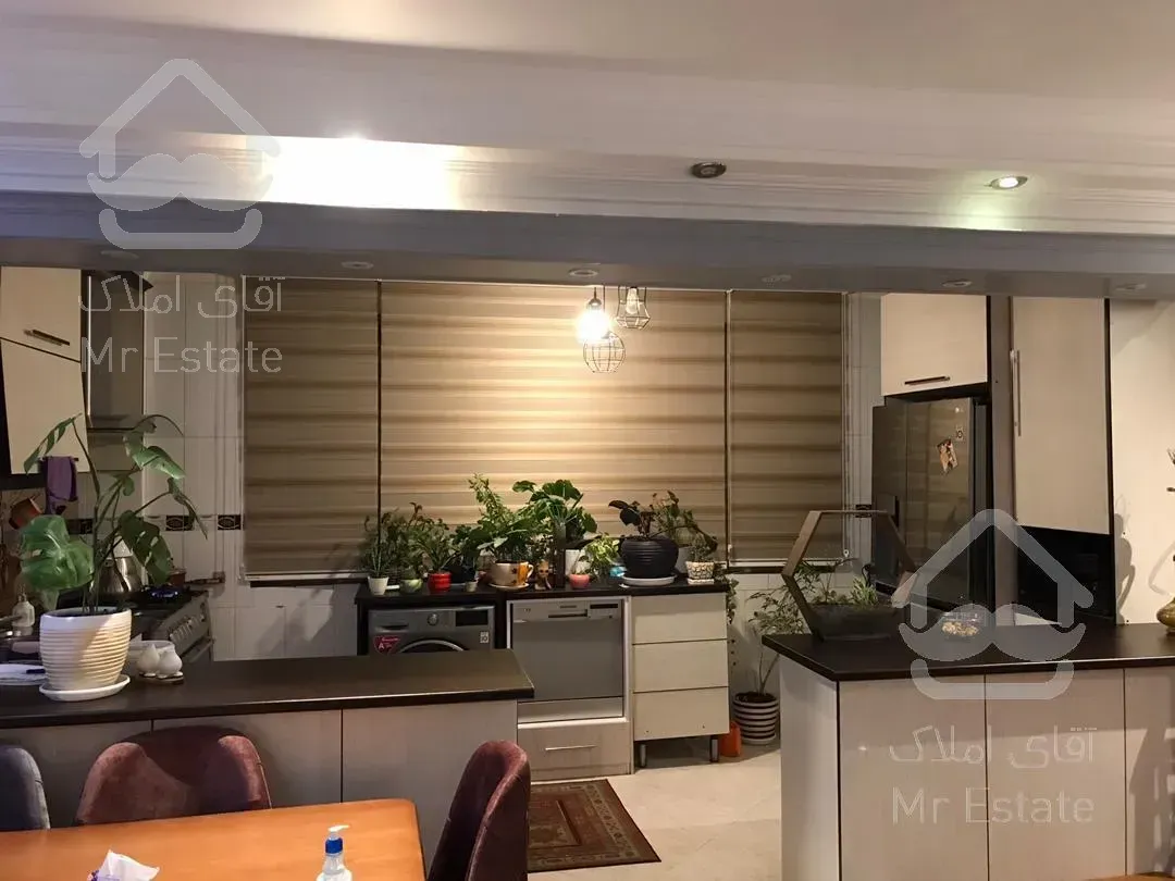 اپارتمان۶۵متری ۱خواب مستر، وام دار، پارکینگ دار، قابل رهن ، لوکیشن عالی