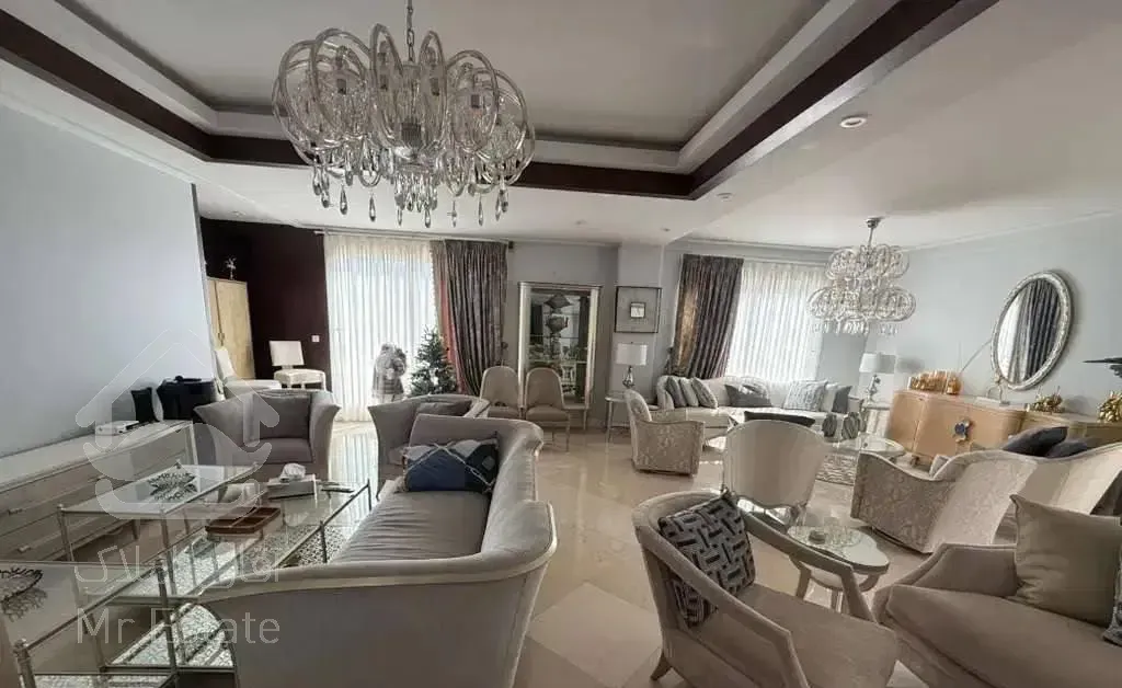 ۲۳۰ متر / مشاعات فول / ۲ پارکینگ/ لوکیشن دنج