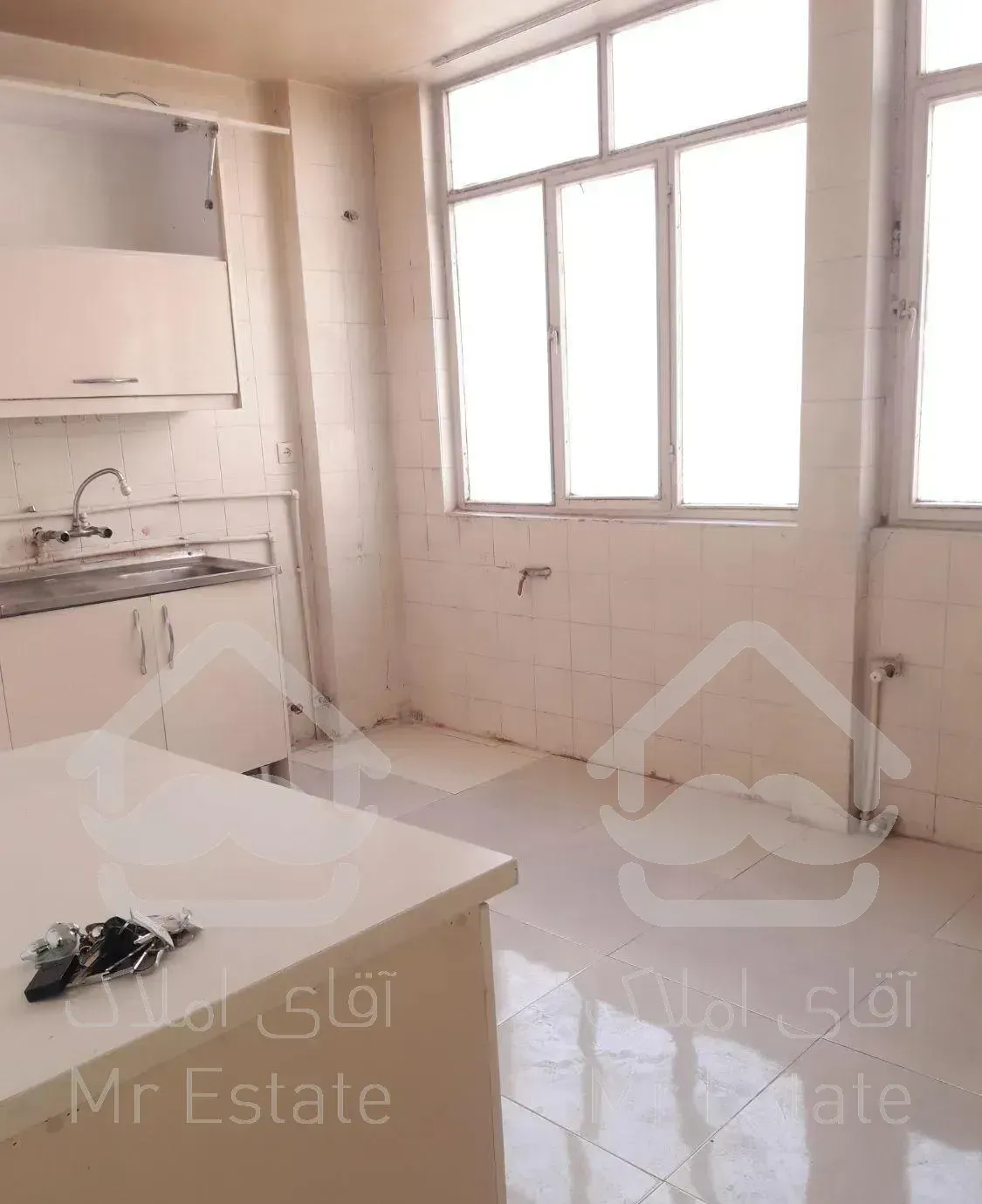 آپارتمان۱۱۰متر ۲ خواب تک واحدی شاهین شمالی خ بهار