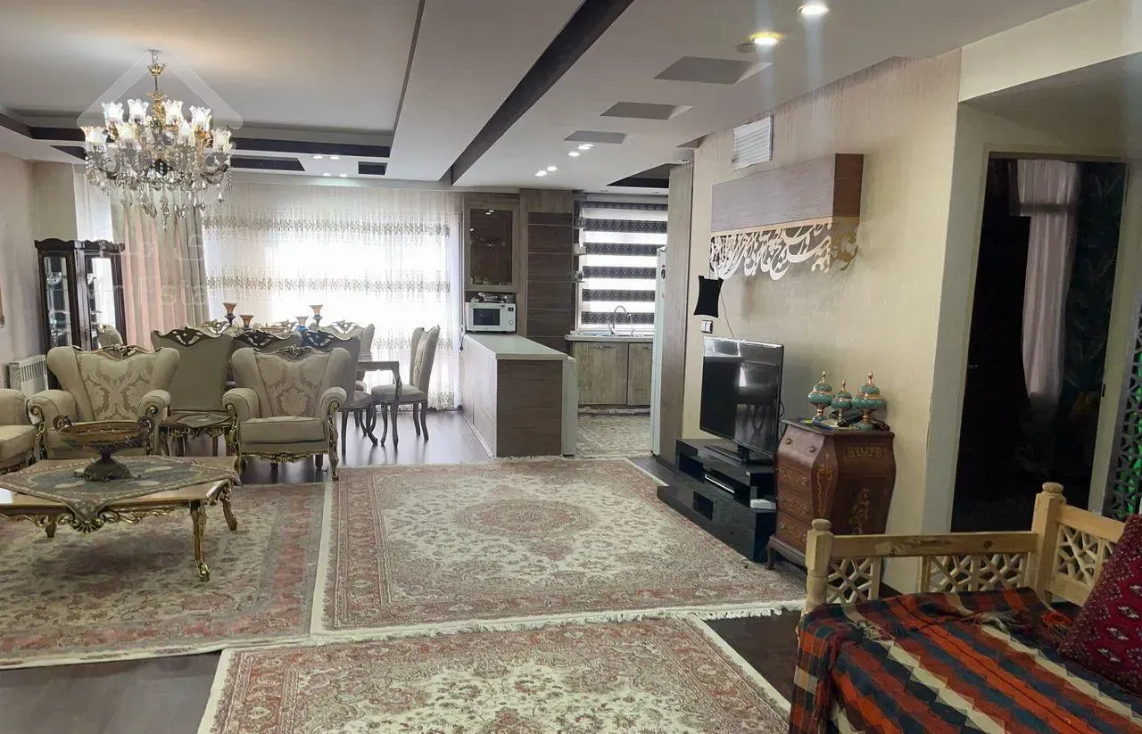 فروش آپارتمان ۱۲۰ متری ۳ خوابه در صادقیه