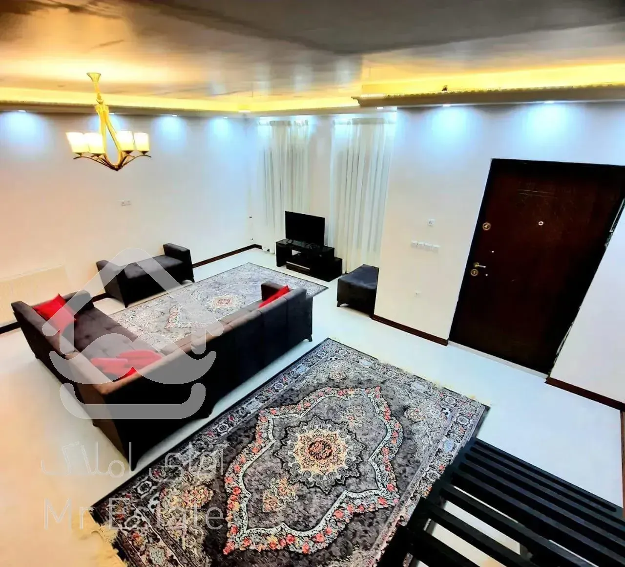 ویلا استخردار حیاط باغی ۱ماه ساخت