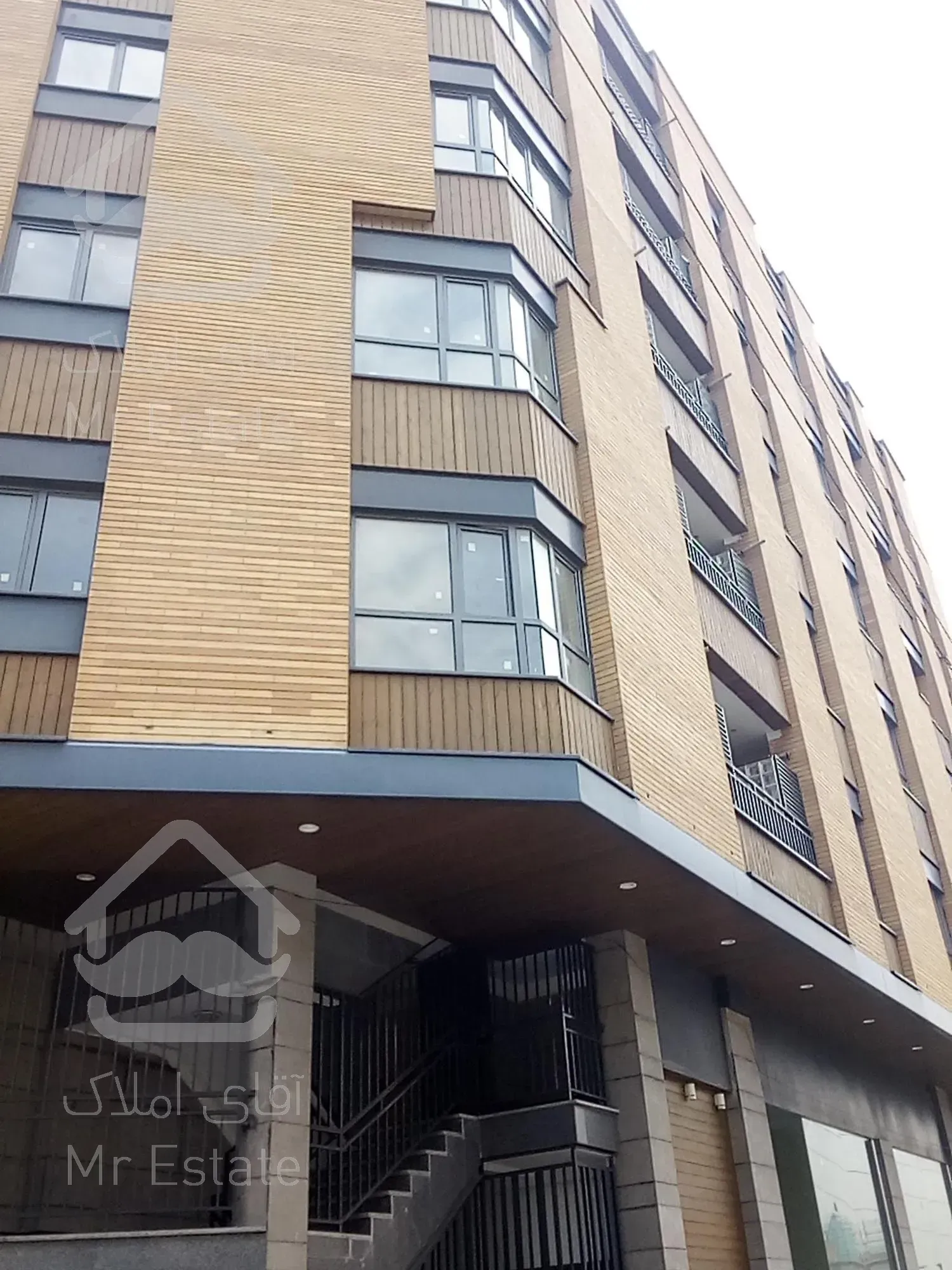 اجاره سند اداری ۲۰۰۰ متر صادقیه